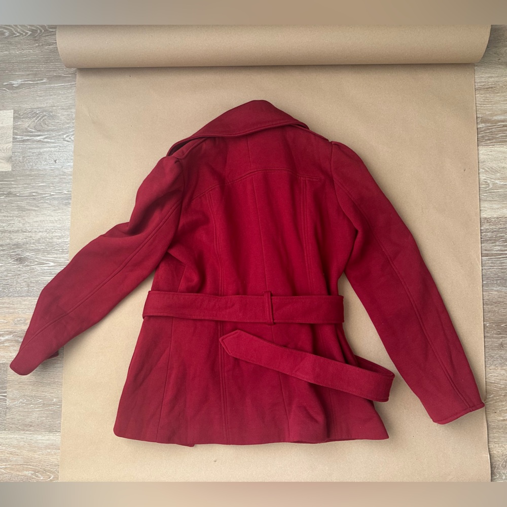 KENENTH COLE REACTION Deep Red Belted Jacket SIZE MEDIUM Fitted Slimming Winter - Picture 4 of 6